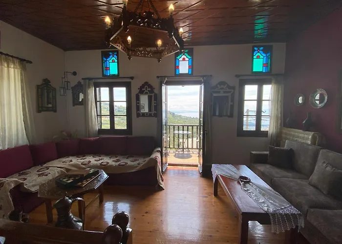 Arhontiko Theofilos 马克里尼撒